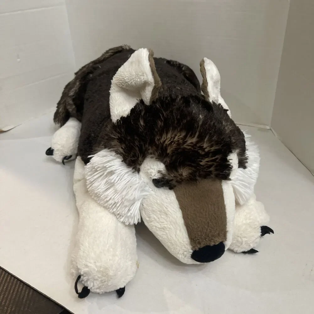 Bass Pro Shop Giant Wold Plush 26 Inches Stuffed Animal Laying